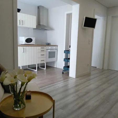 Casas Do Pedro T1 *